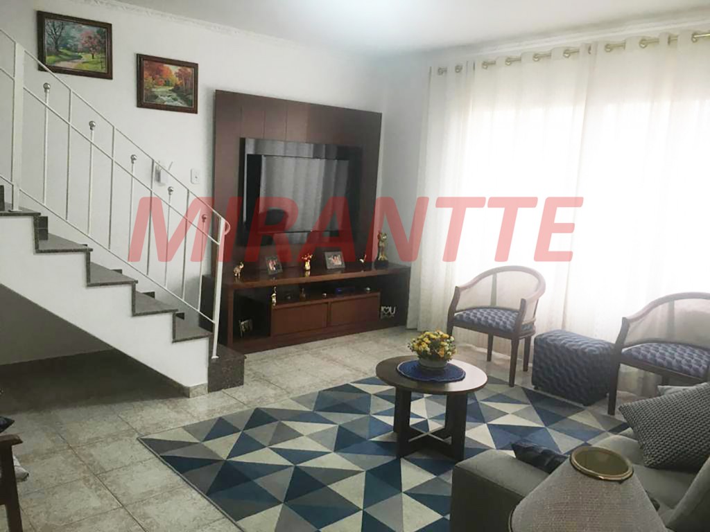 Sobrado de 175m² com 4 quartos em Parada Inglesa
