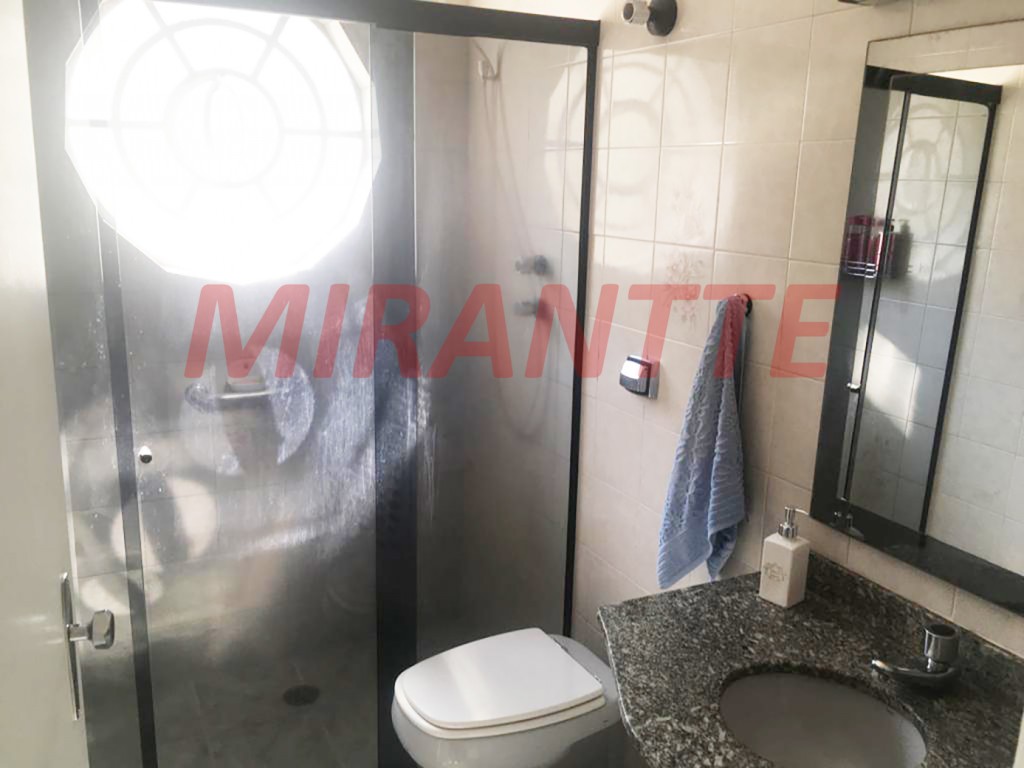 Sobrado de 175m² com 4 quartos em Parada Inglesa
