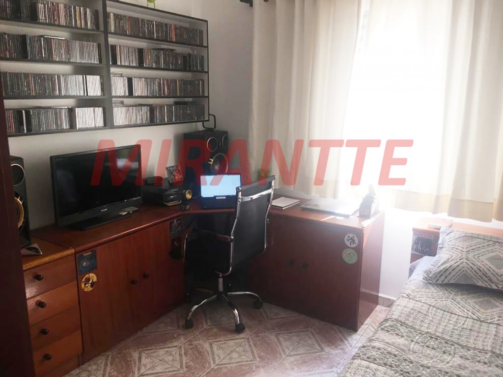 Sobrado de 175m² com 4 quartos em Parada Inglesa