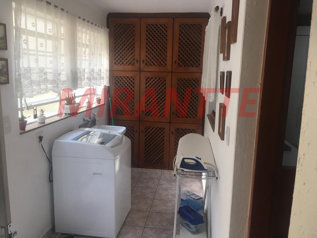 Sobrado de 175m² com 4 quartos em Parada Inglesa