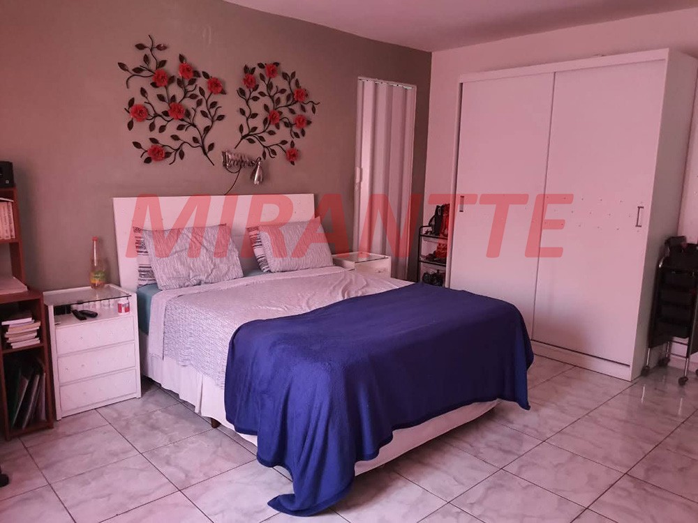 Sobrado de 306m² com 4 quartos em Casa Verde