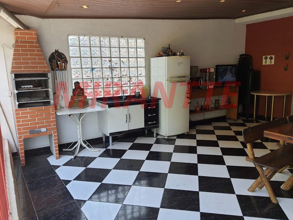 Sobrado de 306m² com 4 quartos em Casa Verde