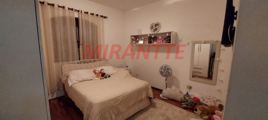 Sobrado de 158m² com 3 quartos em Vila Mazzei