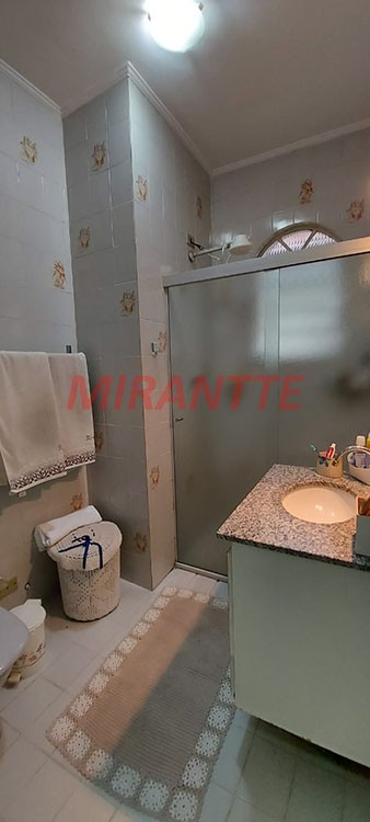 Sobrado de 158m² com 3 quartos em Vila Mazzei