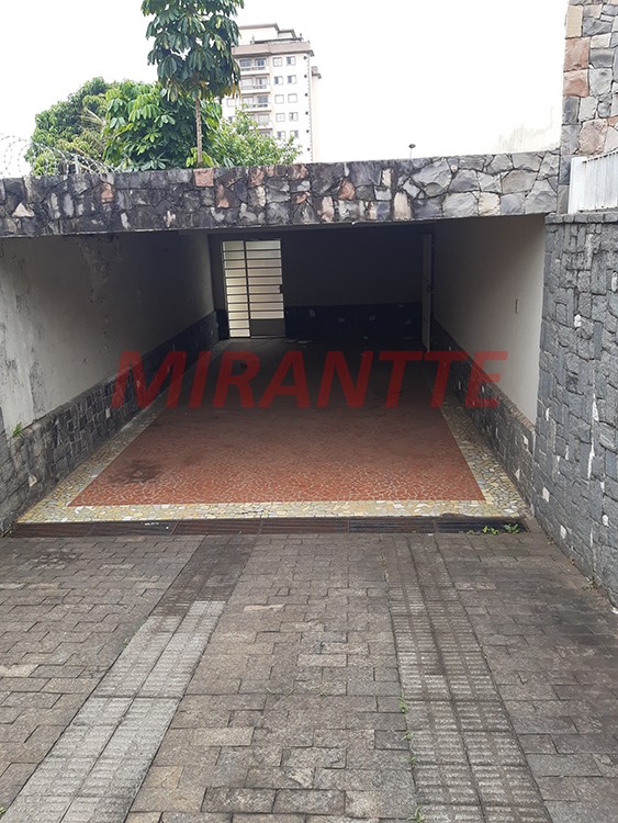 Sobrado de 250m² com 3 quartos em Vila Gustavo