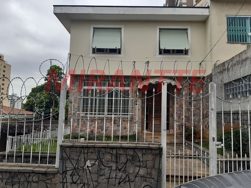 Sobrado de 250m² com 3 quartos em Vila Gustavo