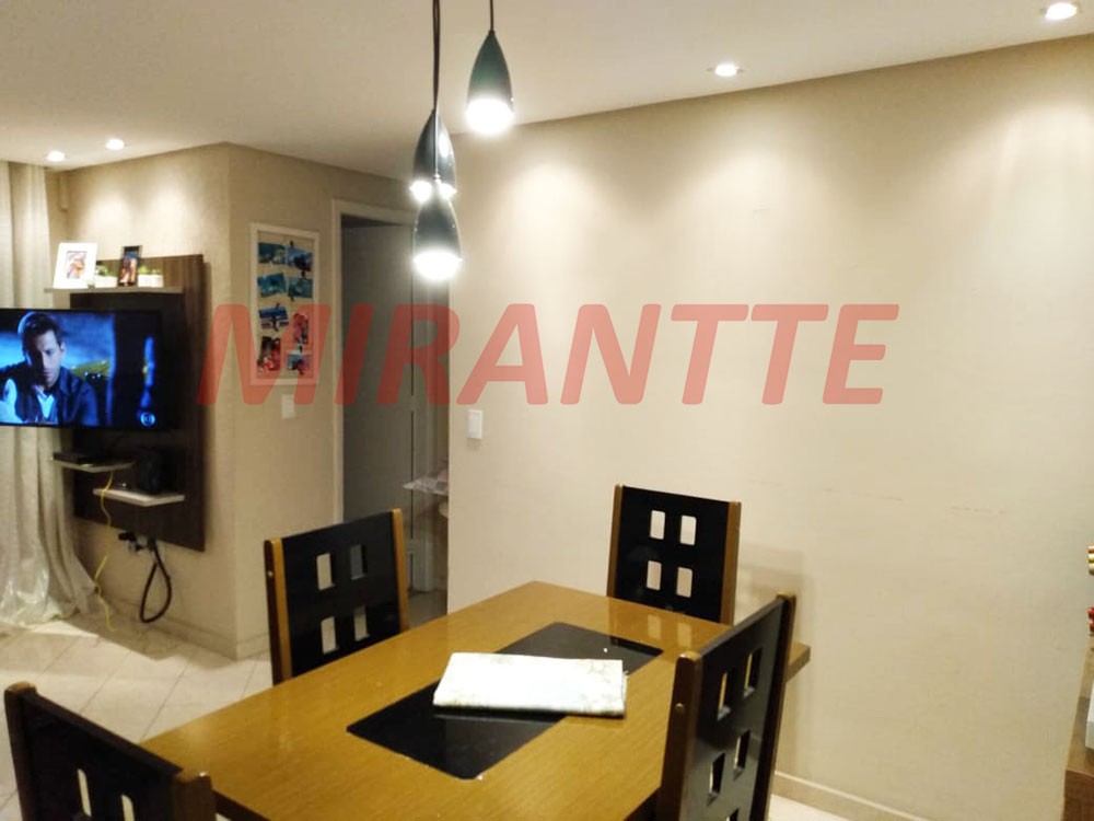 Apartamento de 47m² com 2 quartos em Jardim Vila Galvão