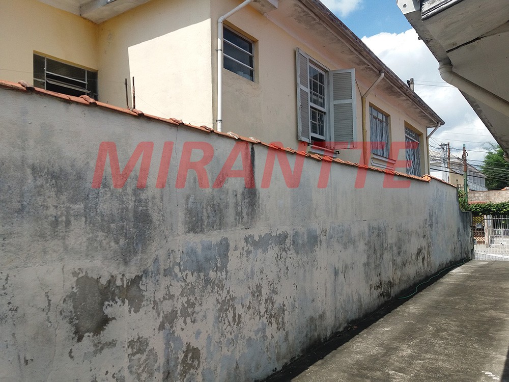 Casa terrea de 250m² com 6 quartos em Vila Mazzei