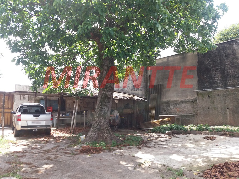 Casa terrea de 250m² com 6 quartos em Vila Mazzei