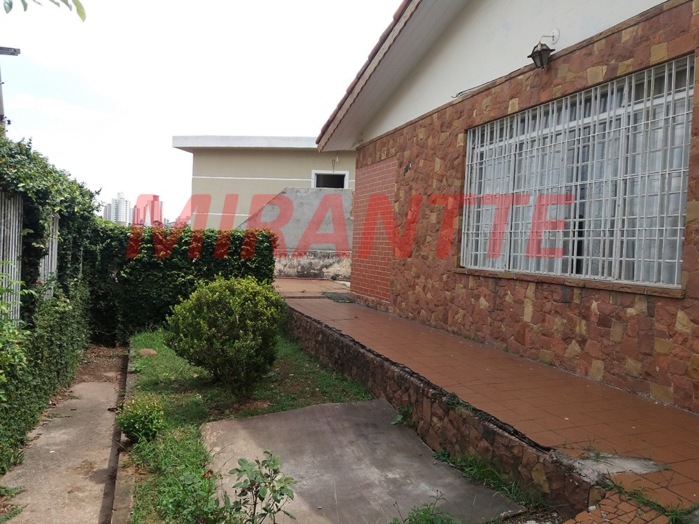 Casa terrea de 250m² com 6 quartos em Vila Mazzei