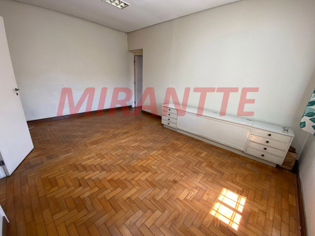 Sobrado de 220m² com 4 quartos em Barra Funda