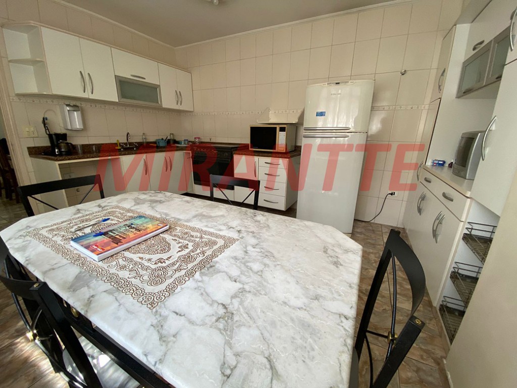 Sobrado de 220m² com 4 quartos em Barra Funda