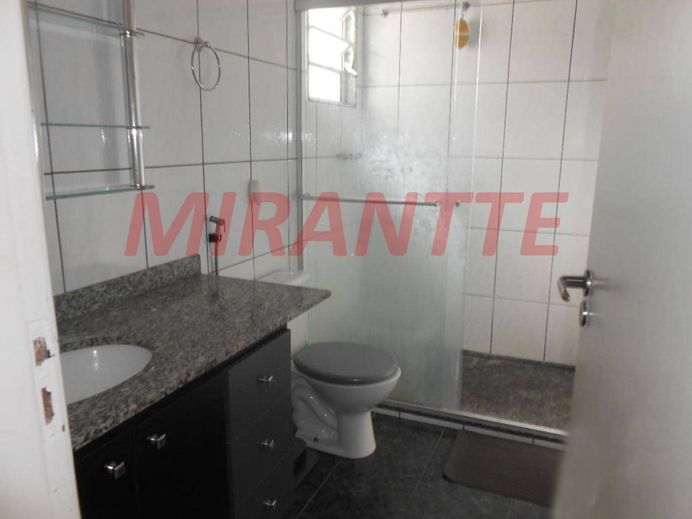 Sobrado de 153m² com 3 quartos em Água Fria
