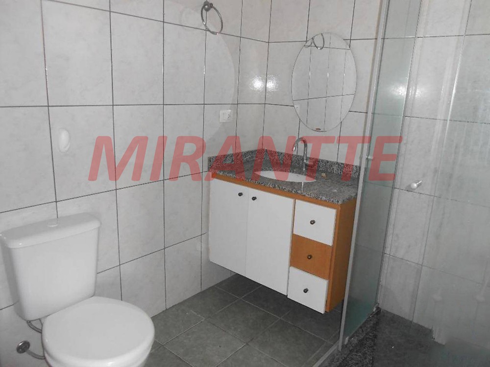 Sobrado de 153m² com 3 quartos em Água Fria