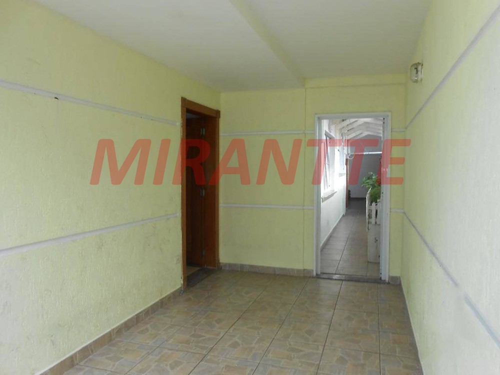 Sobrado de 153m² com 3 quartos em Água Fria