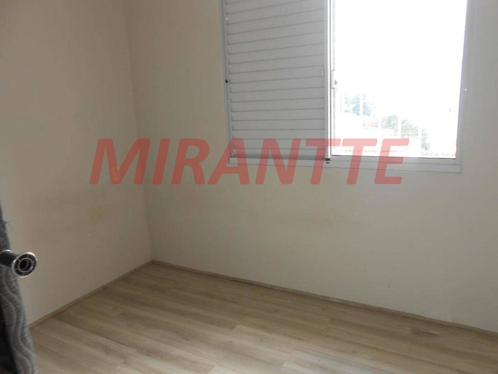 Sobrado de 153m² com 3 quartos em Água Fria