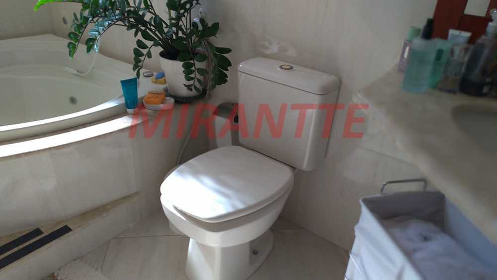 Sobrado de 543m² com 3 quartos em VALE DO IGAPO II