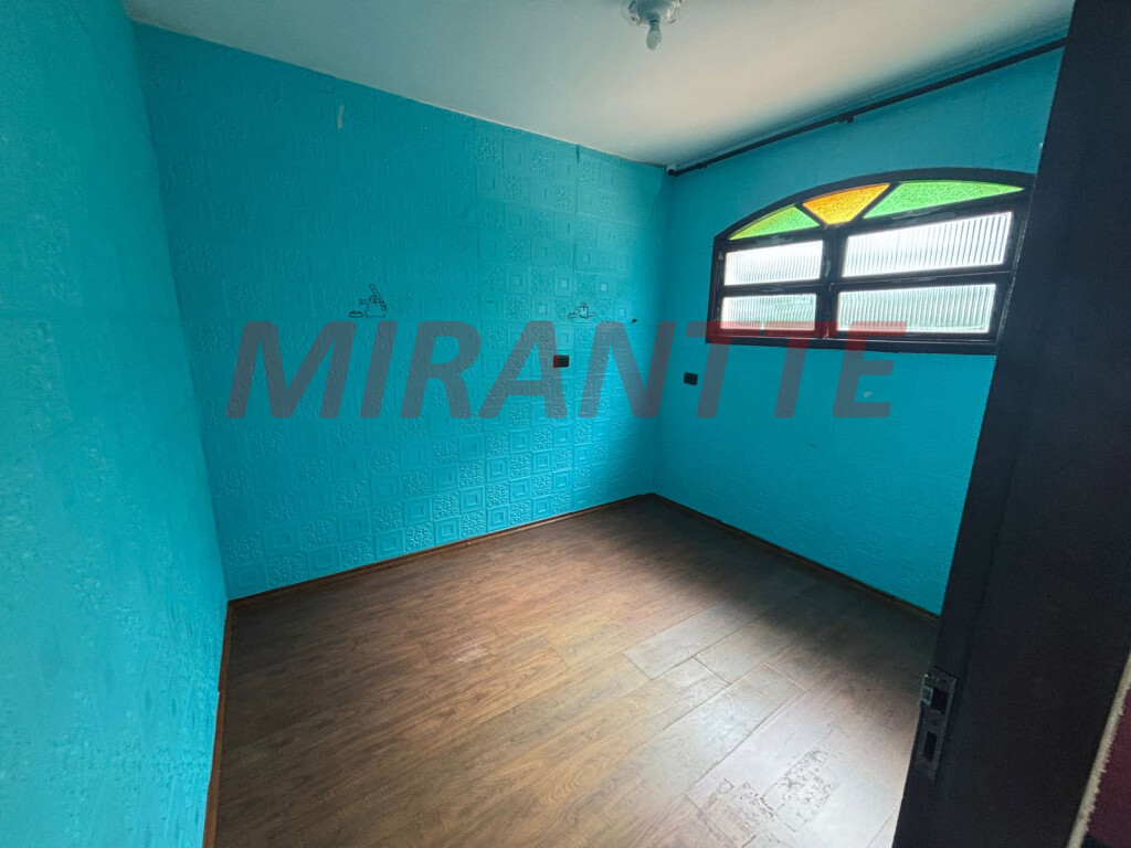 Cond. fechado de 1250m² com 15 quartos em Serra Da Cantareira