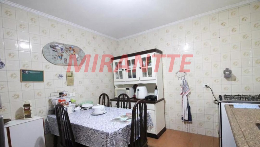 Sobrado de 145m² com 3 quartos em Vila Gustavo