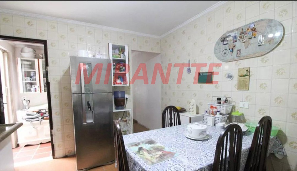 Sobrado de 145m² com 3 quartos em Vila Gustavo