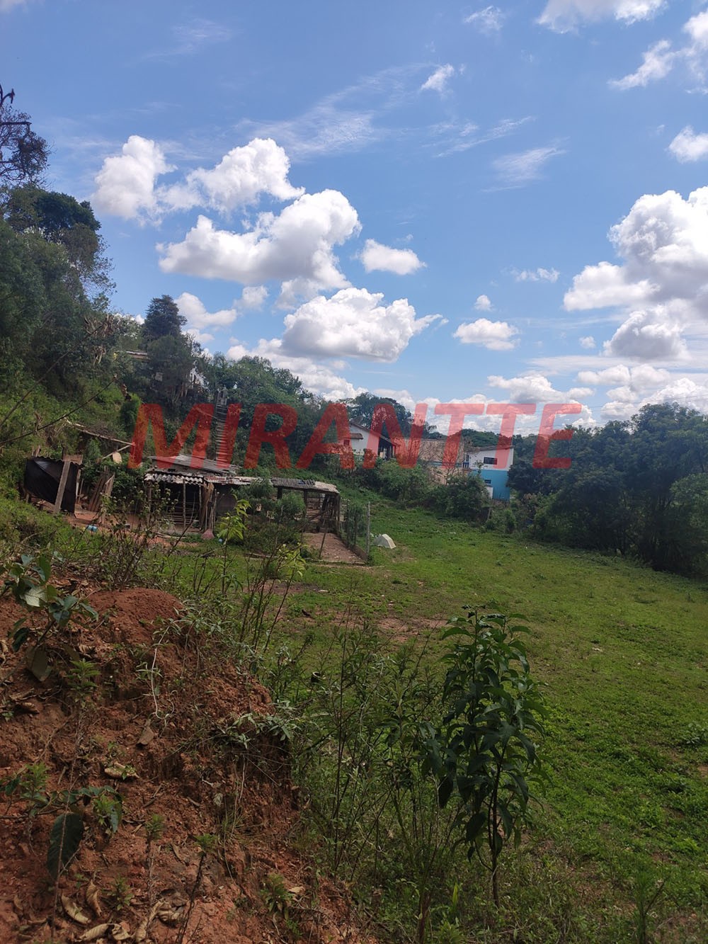 Terreno de 5.179m² em Terra Preta