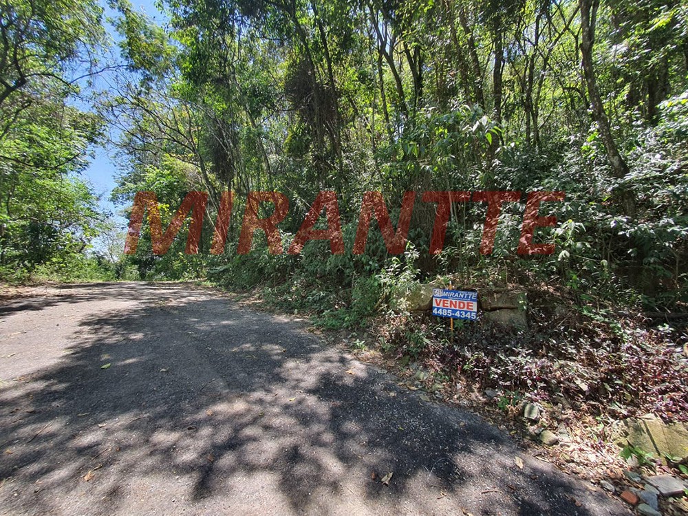 Terreno de 1.316m² em Serra Da Cantareira