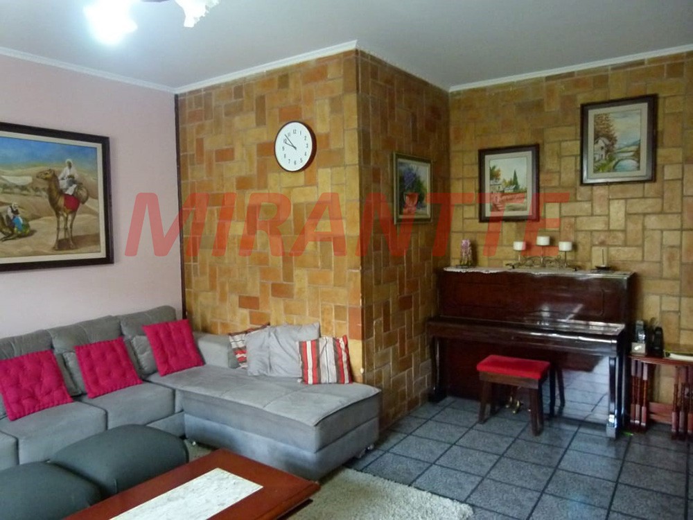 Sobrado de 275m² com 5 quartos em Parque Novo Mundo