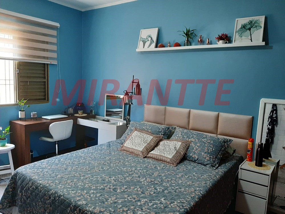 Sobrado de 275m² com 5 quartos em Parque Novo Mundo