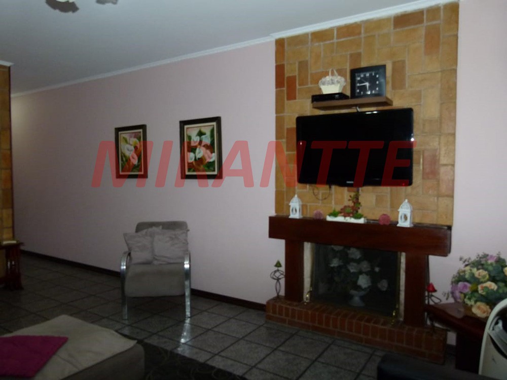 Sobrado de 275m² com 5 quartos em Parque Novo Mundo