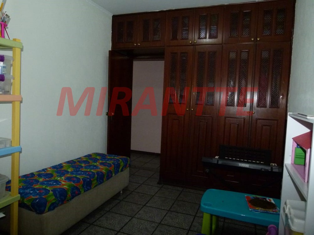 Sobrado de 275m² com 5 quartos em Parque Novo Mundo