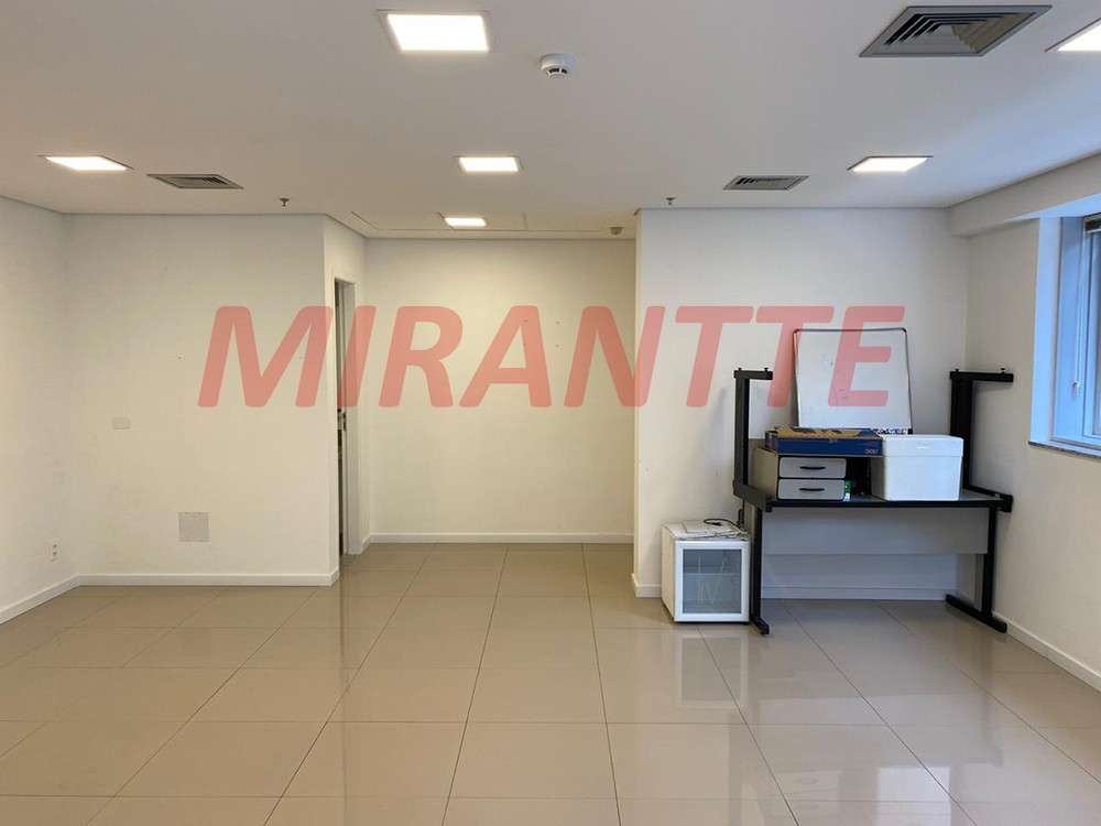 Comercial de 50m² em Santana