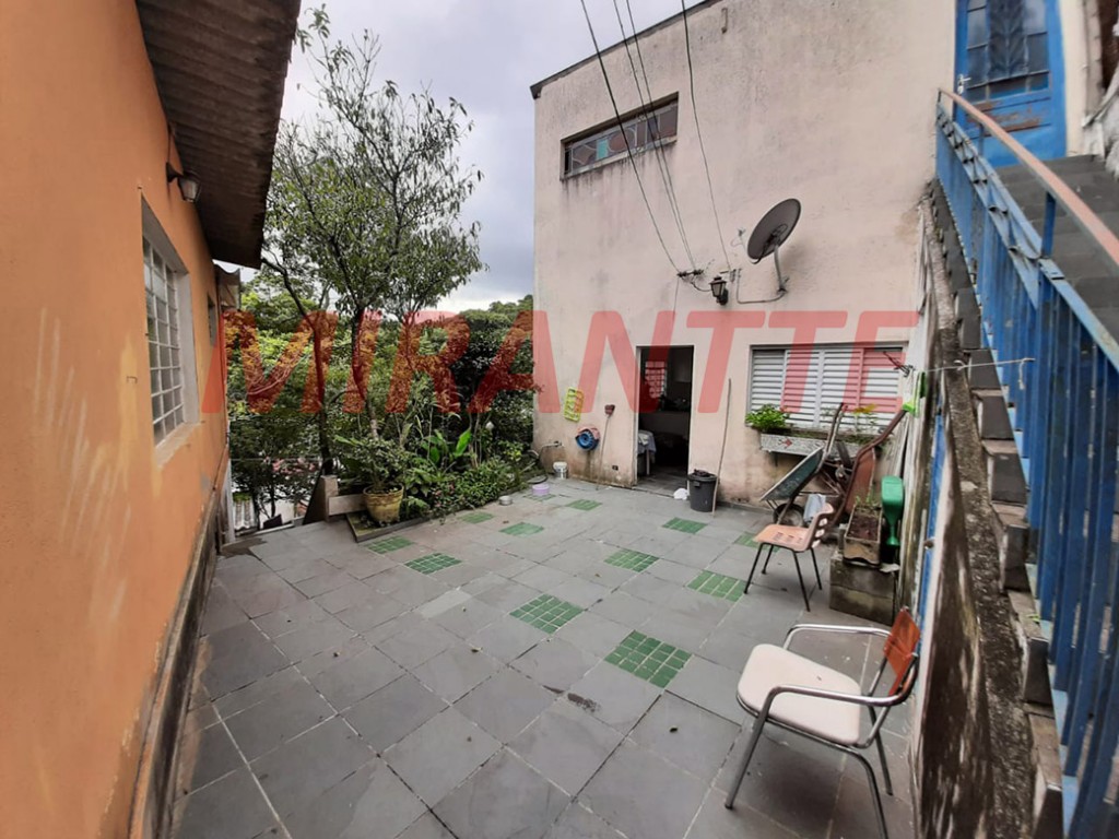 Chácara de 300m² com 3 quartos em Serra Da Cantareira
