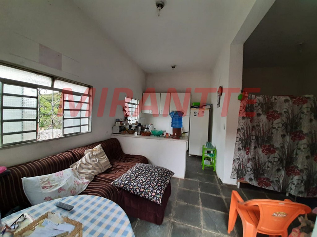 Chácara de 300m² com 3 quartos em Serra Da Cantareira