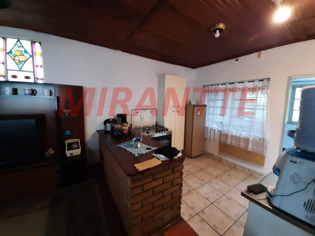 Chácara de 300m² com 3 quartos em Serra Da Cantareira