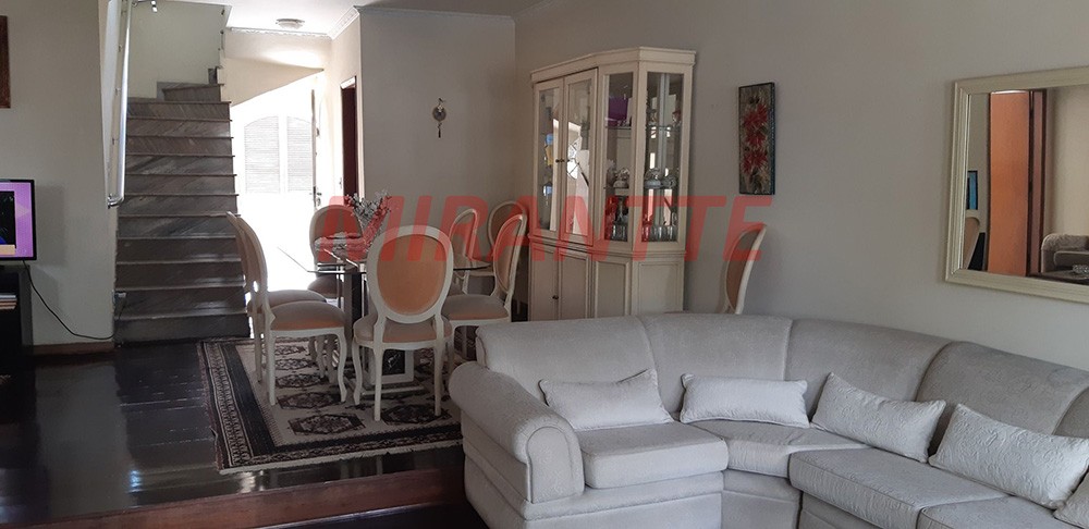 Sobrado de 155m² com 3 quartos em Santana