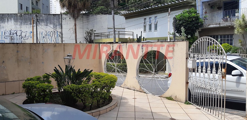 Sobrado de 155m² com 3 quartos em Santana