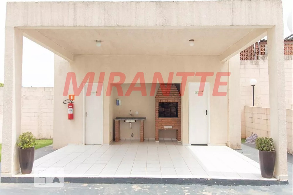 Apartamento de 50m² com 3 quartos em Vila Amalia