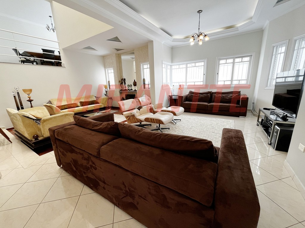 Sobrado de 400m² com 4 quartos em Jardim Bibi