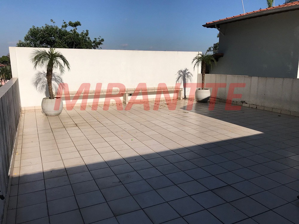 Sobrado de 236m² com 2 quartos em Vila Irmaos Arnoni