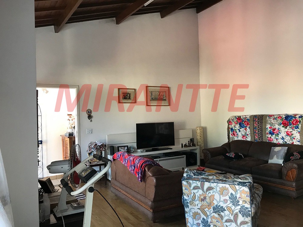 Sobrado de 236m² com 2 quartos em Vila Irmaos Arnoni