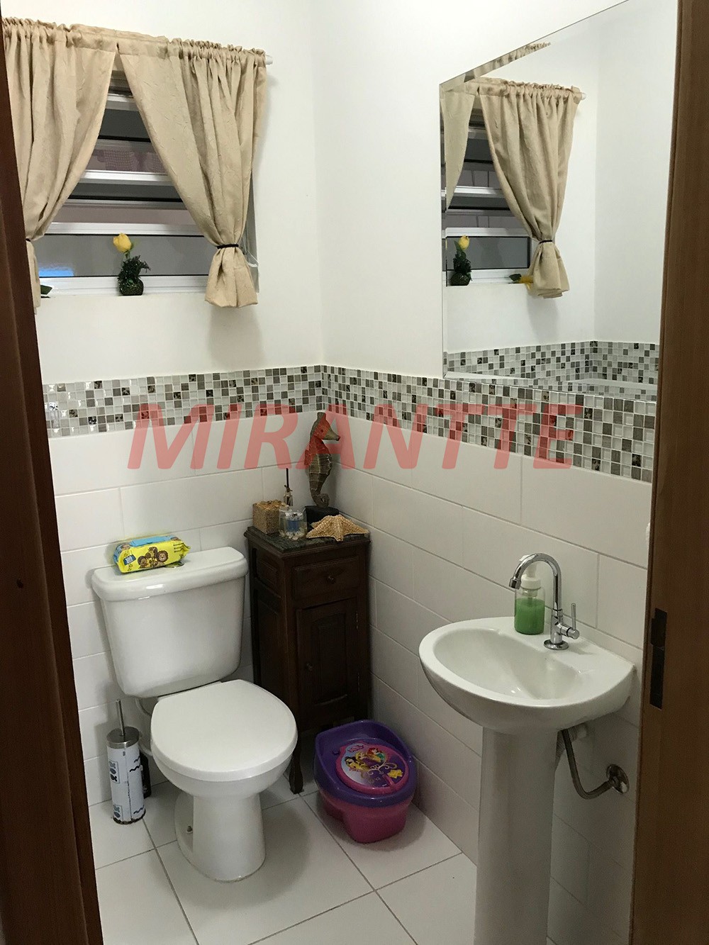 Sobrado de 236m² com 2 quartos em Vila Irmaos Arnoni