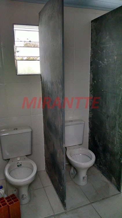 Comercial de 400m² em Parque Anhanguera