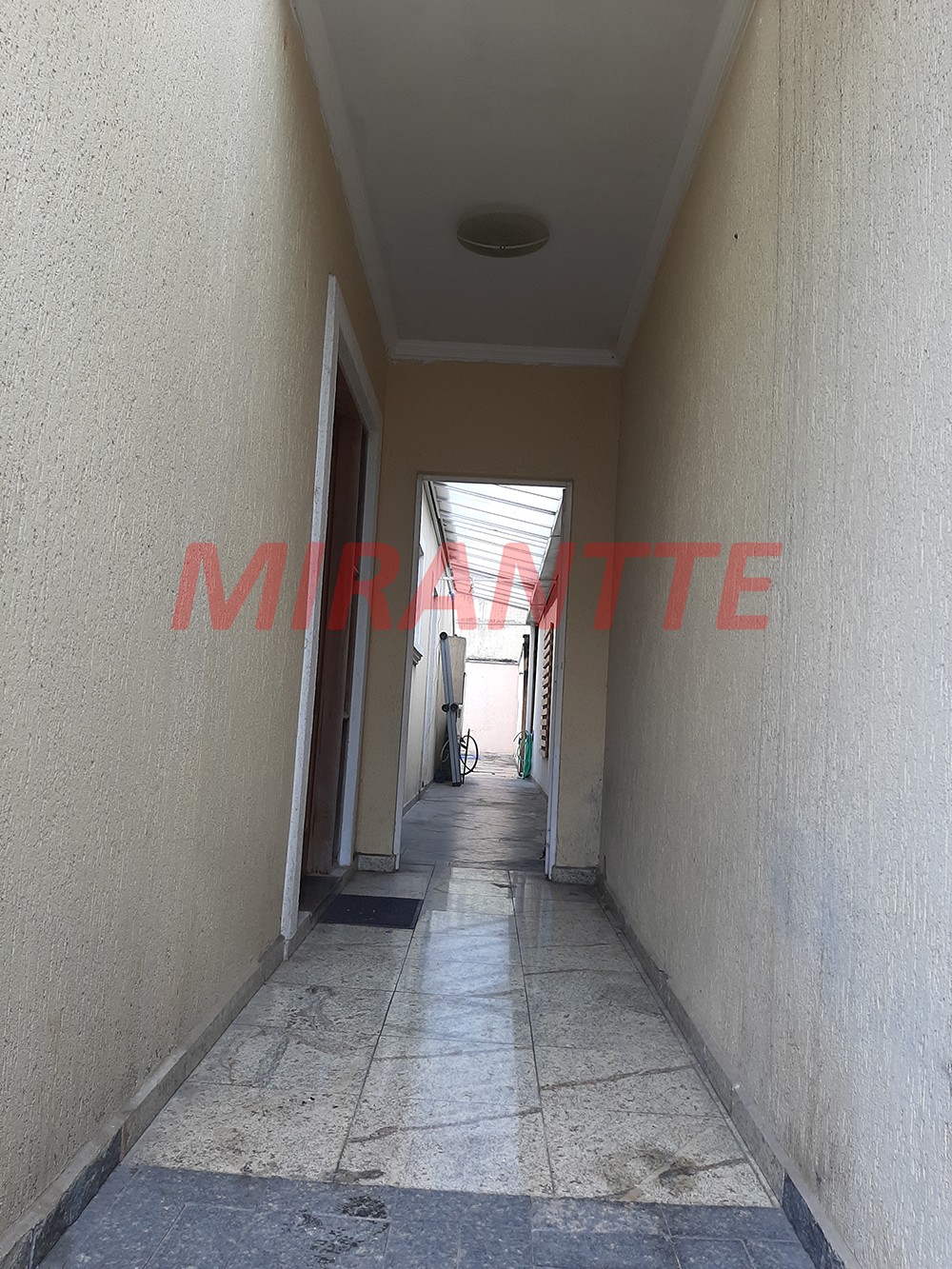 Sobrado de 370m² com 3 quartos em Jardim Peri