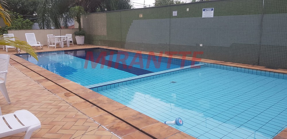 Sobrado de 370m² com 3 quartos em Jardim Peri