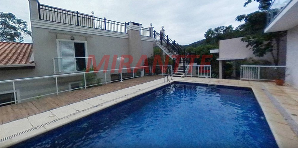 Sobrado de 800m² com 12 quartos em Serra Da Cantareira