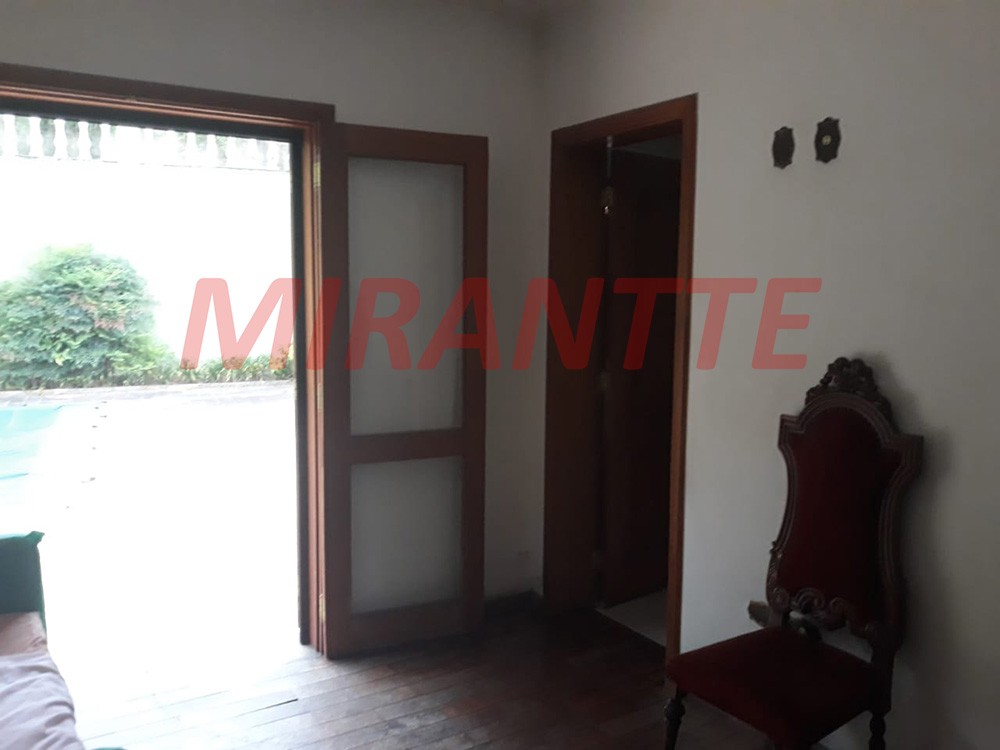 Sobrado de 840m² com 6 quartos em Jardim São Bento