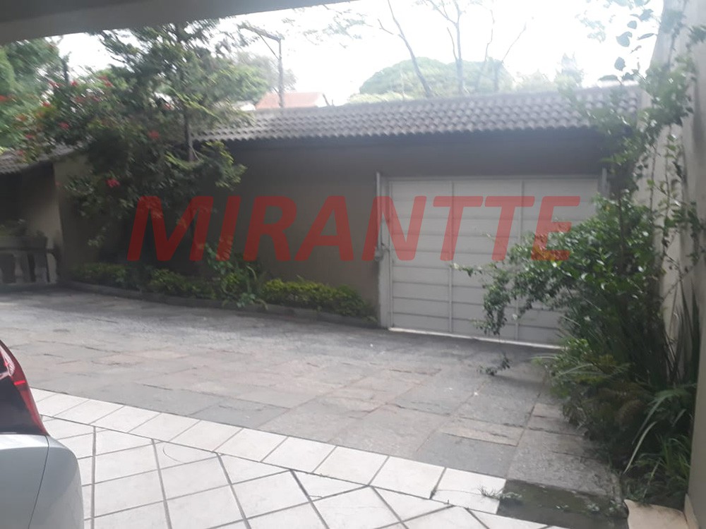 Sobrado de 840m² com 6 quartos em Jardim São Bento