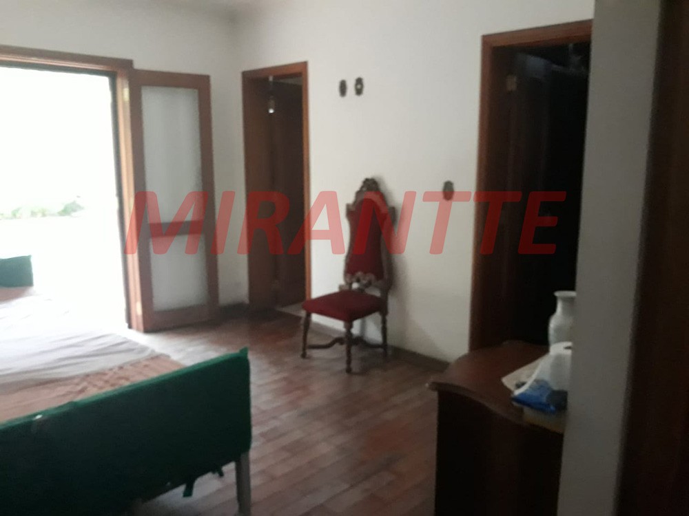 Sobrado de 840m² com 6 quartos em Jardim São Bento