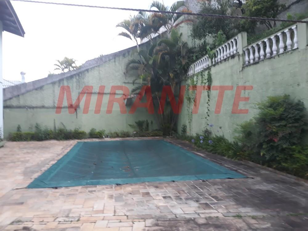Sobrado de 840m² com 6 quartos em Jardim São Bento
