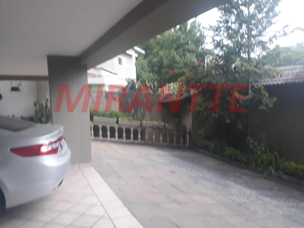 Sobrado de 840m² com 6 quartos em Jardim São Bento